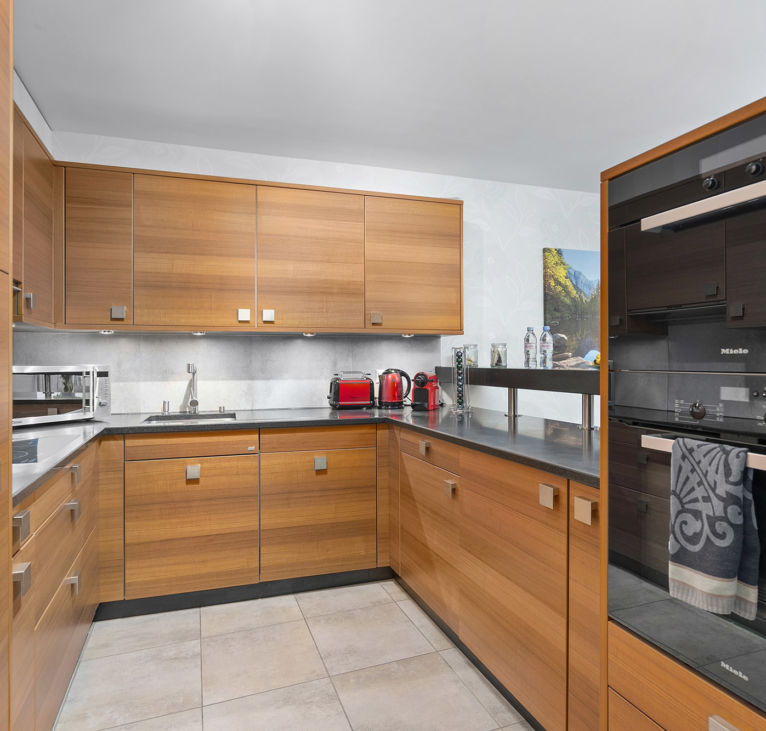 Montreux LUX Apartments kitchen area