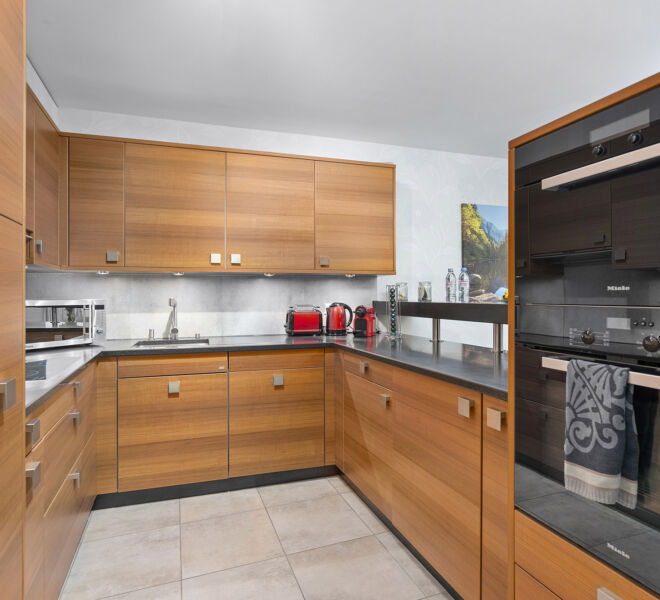 Montreux LUX Apartments kitchen area