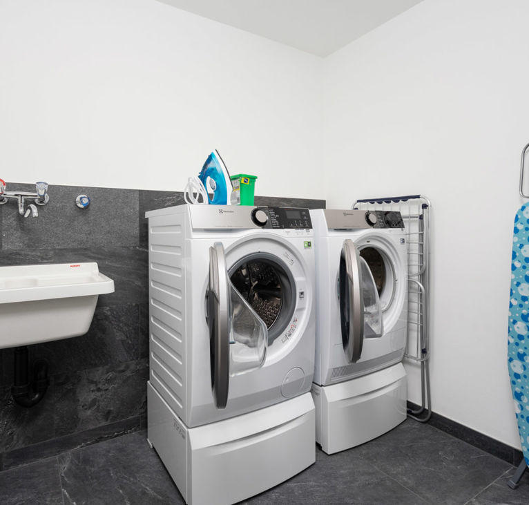 The laundry room of Interlaken Swiss Hotel Apartments