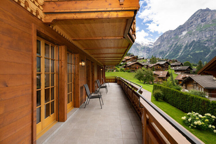 Photo vue de la terrasse Chalet Alia Swiss Hotel Apartments