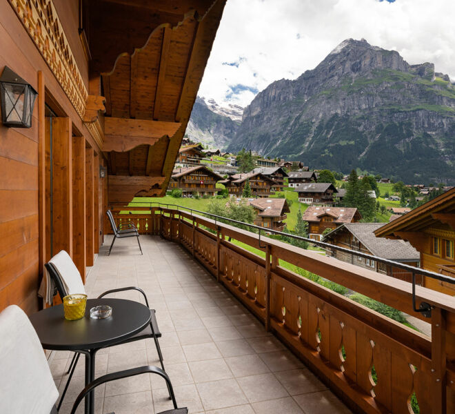 Terrassenansicht Foto Chalet Alia Swiss Hotel Apartments