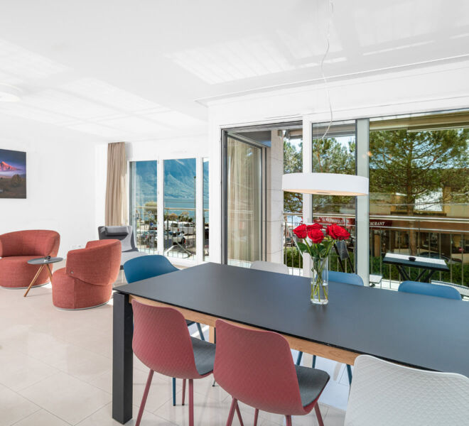 Moderna sala de estar en los apartamentos Montreux LUX