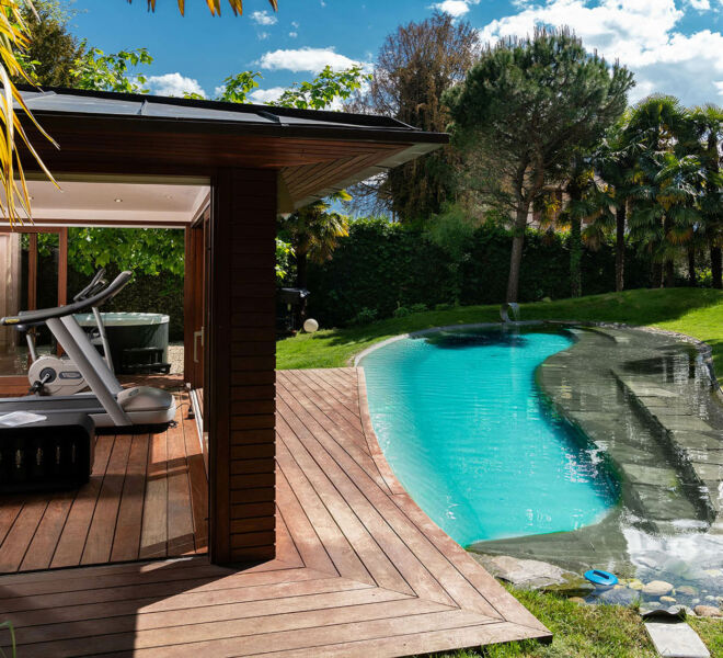 Swimming pool at Villa Rotana by Swiss Hotel Apartments