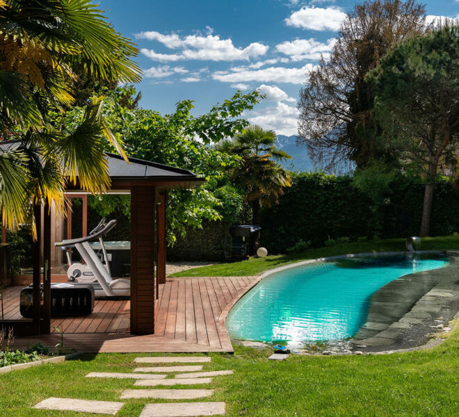 Outdoor swimming pool at Villa Rotana by Swiss Hotel Apartments