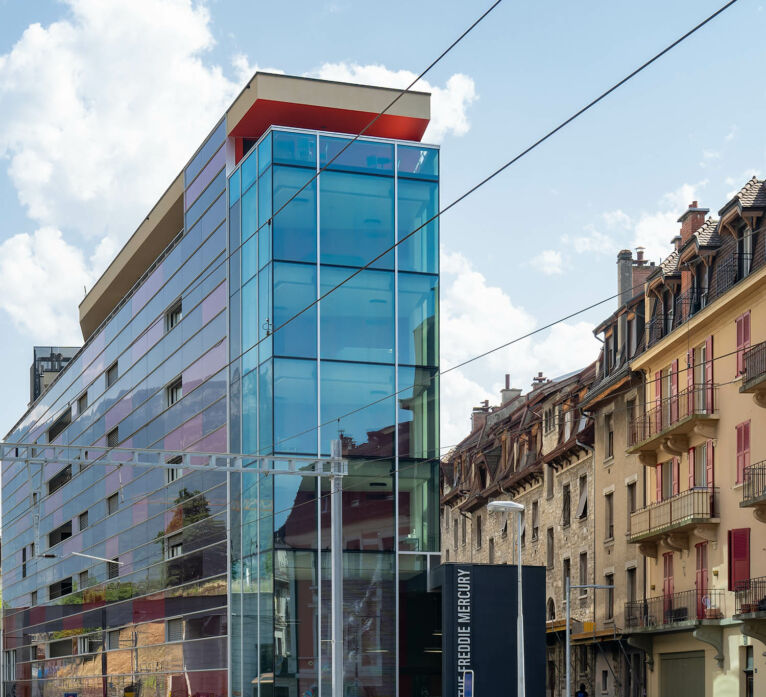 Exterior-2-Freddie-Mercury-Swiss Hotel-Apartments