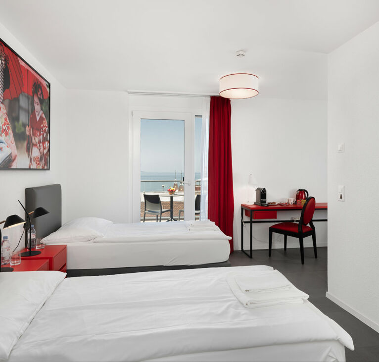 Lake-View-Twin-Room-Freddie-Mercury-Swiss-Hotel-Apartments-02