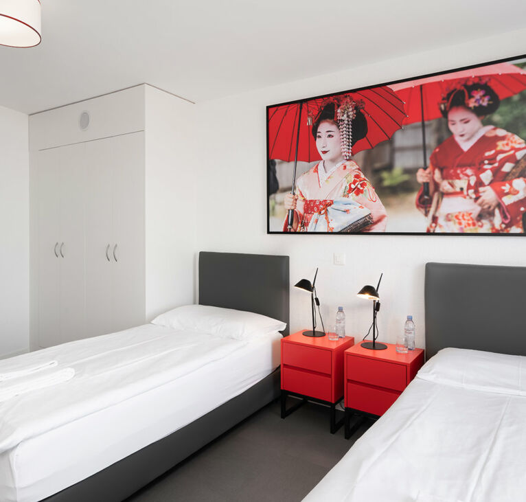 Lake-View-Twin-Room-Freddie-Mercury-Swiss-Hotel-Apartments-03