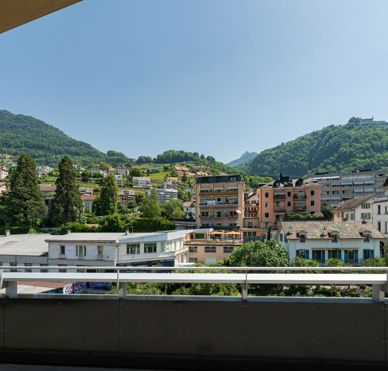 Quadrouple-View-Freddie-Mercury-Swiss-Hotel-Apartments03