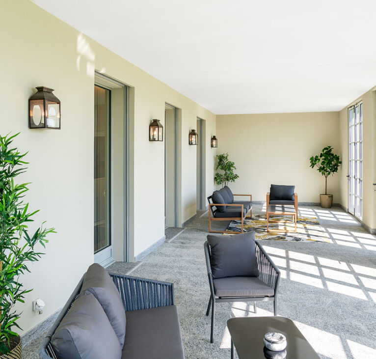 Four Bedroom Garden House Apartment