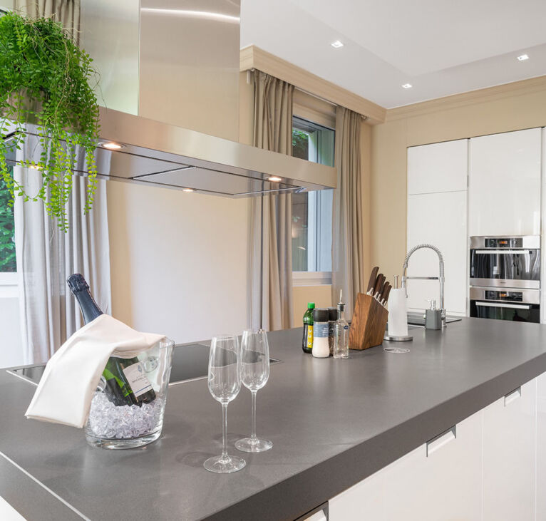 Four Bedroom Garden House Apartment