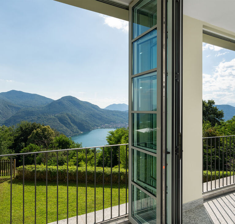 Four Bedroom Garden House Apartment