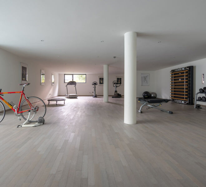 Fitnessraum-Vier-Zimmer-Lugano-Seeblick-Apartment-Spa-Schweiz-Hotel-Apartments
