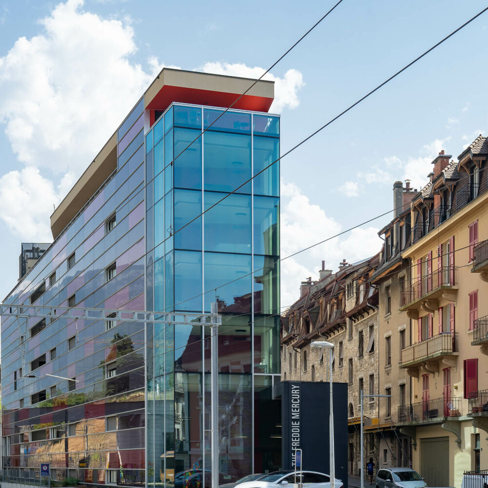 Exterior-2-Freddie-Mercury-Swiss Hotel-Apartments